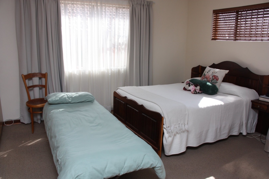 2 Bedroom Property for Sale in Langenhovenpark Free State